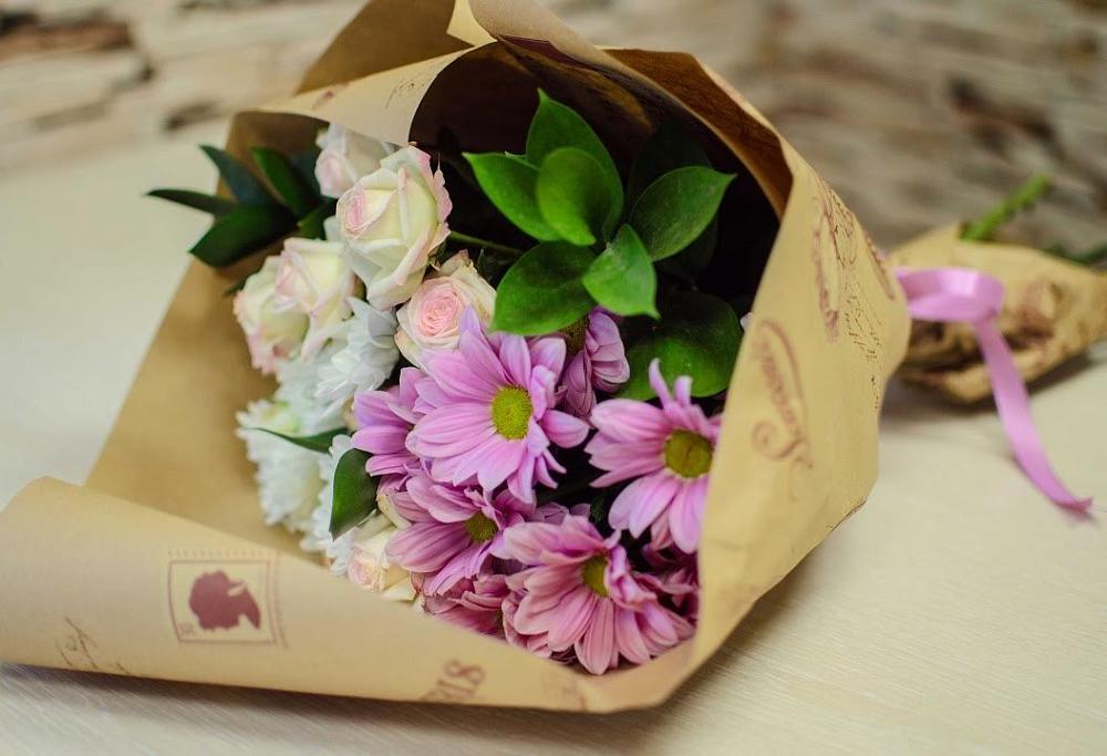 Букет цветов из: Розы и Хризантемы в Дмитриевке