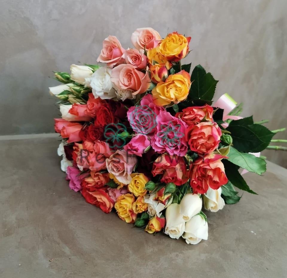 Букет цветов из: Розы в Дмитриевке