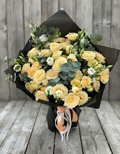 Букет цветов из:  Розы и Лизиантусы #REPLACE_PRED# Дмитриевке
