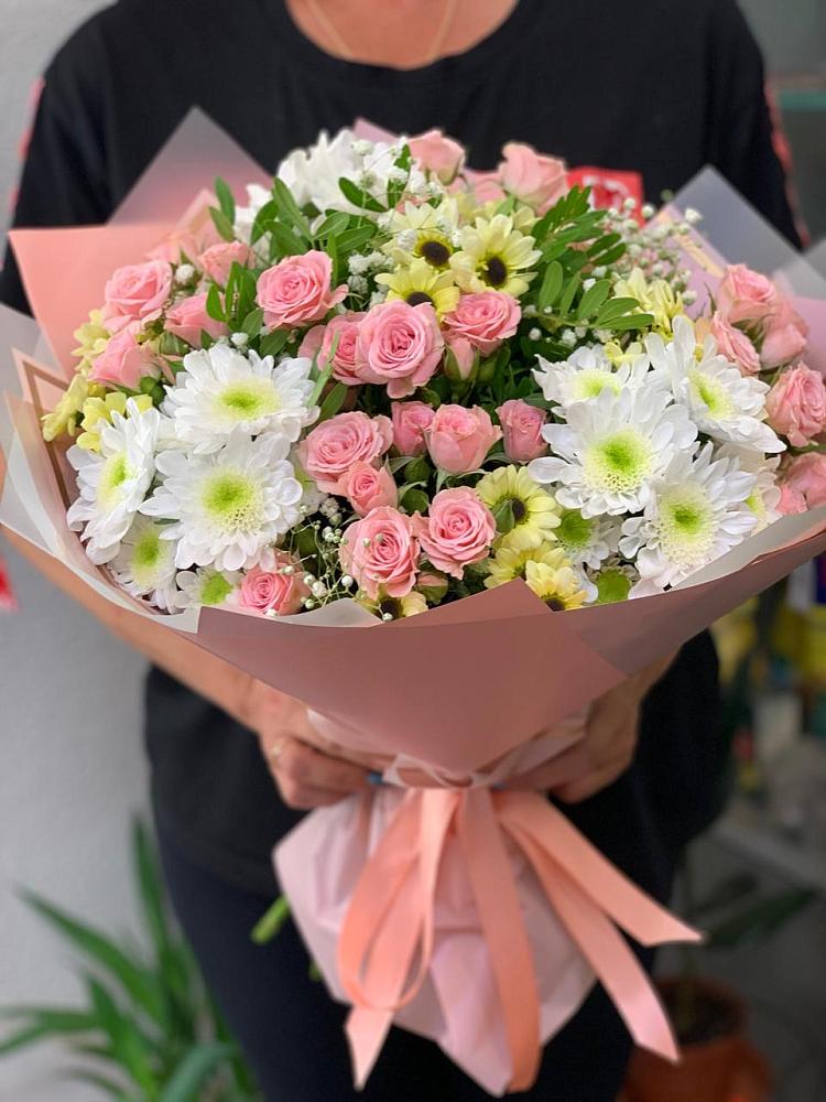 Букет цветов из: Розы и Хризантемы в Дмитриевке