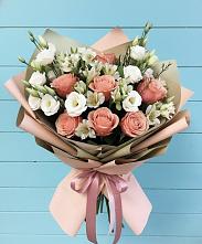 Букет цветов из:  Розы, Альстромерии и Лизиантусы в Дмитриевке