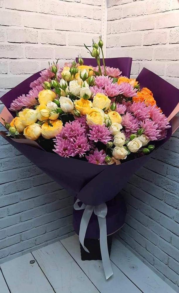 Букет цветов из: Хризантемы и Розы в Дмитриевке