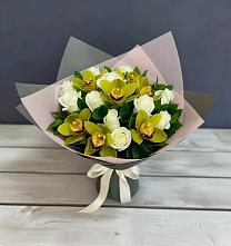 Букет цветов из:  Орхидеи и Розы в Дмитриевке