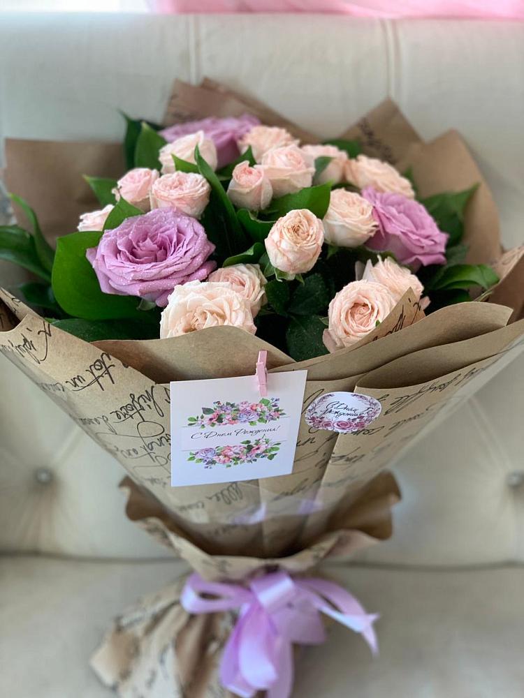 Букет цветов из: Розы в Дмитриевке