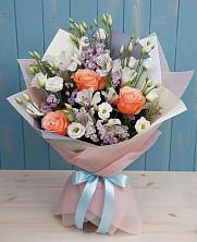 Букет цветов из:  Лизиантусы, Розы, Альстромерии и Гипсофила в Дмитриевке