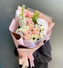 Букет цветов из:  Хризантемы и Розы в Дмитриевке