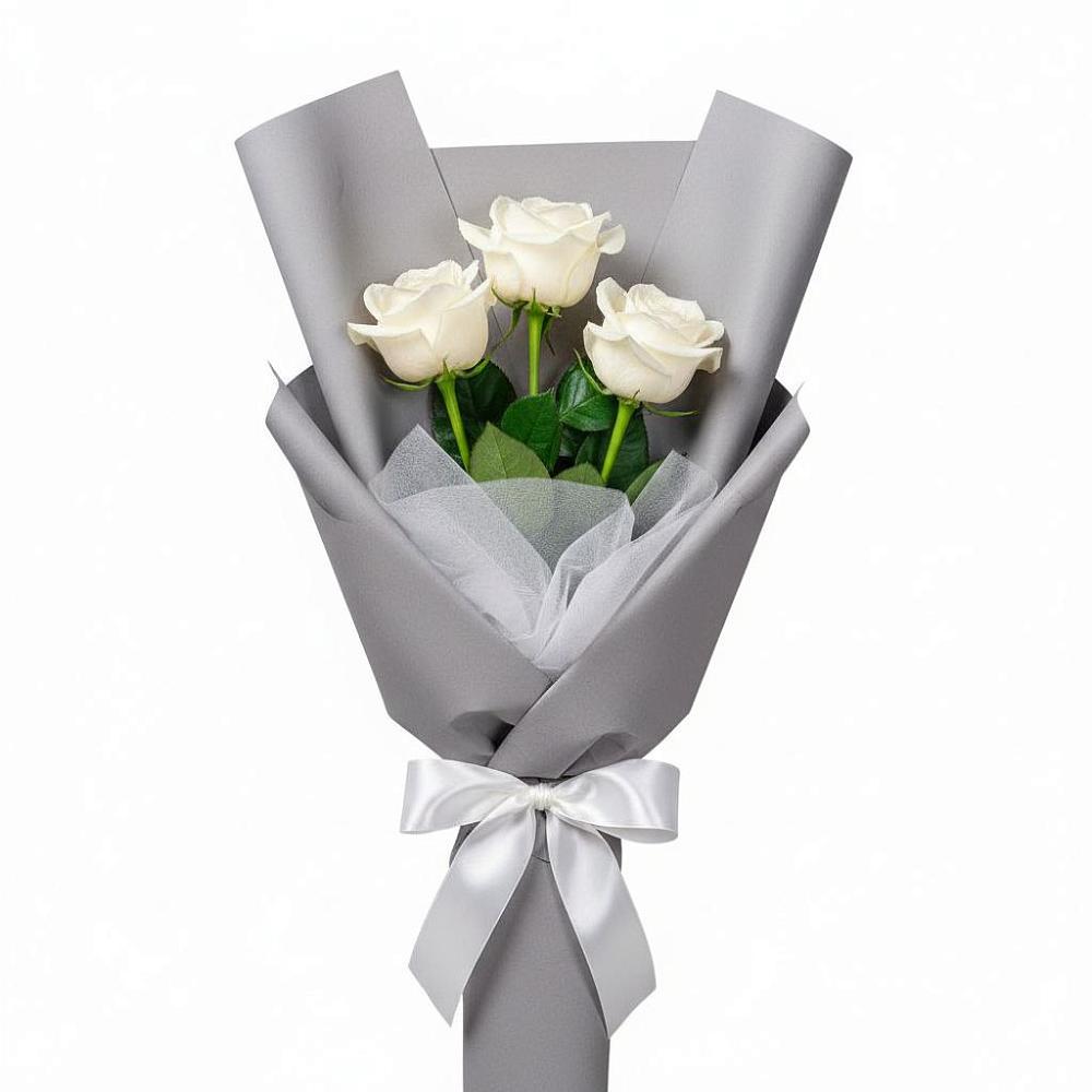 Букет 3 белые розы в Дмитриевке