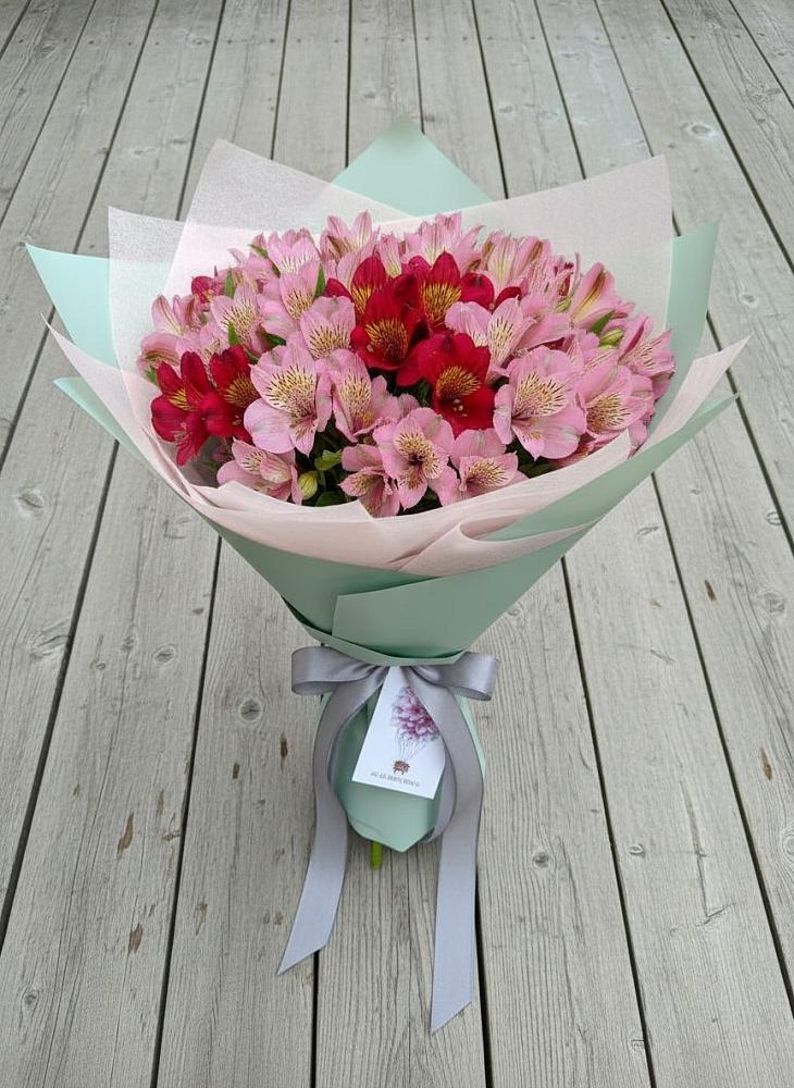 Букет цветов из: Альстромерии в Дмитриевке