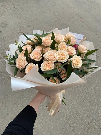 Букет Кремовые розы Латте в Дмитриевке