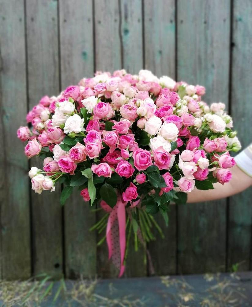 Букет Розовые кустовые розы Натали и Лав Лидия в Дмитриевке