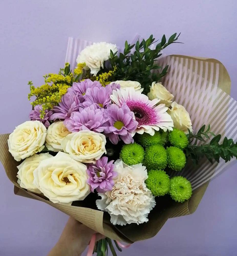 Букет цветов из: Хризантемы, Розы, Гвоздики и Герберы в Дмитриевке