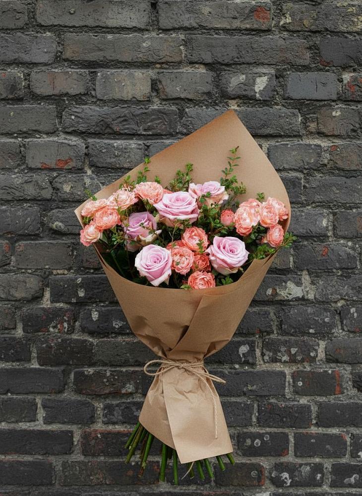 Букет цветов из: Розы в Дмитриевке