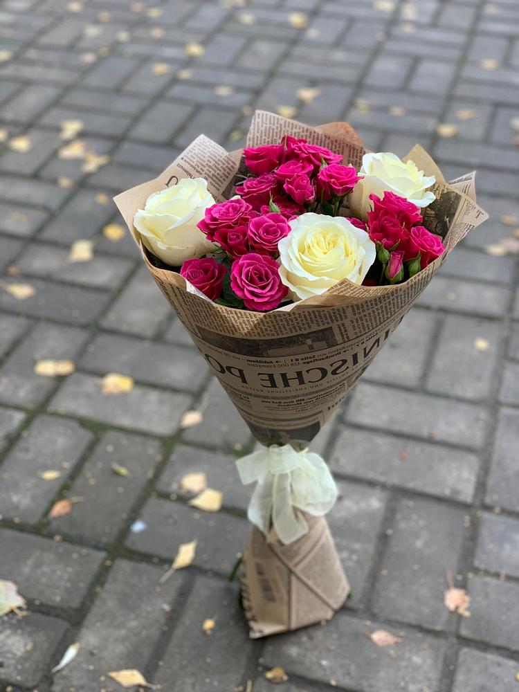 Букет цветов из: Розы в Дмитриевке