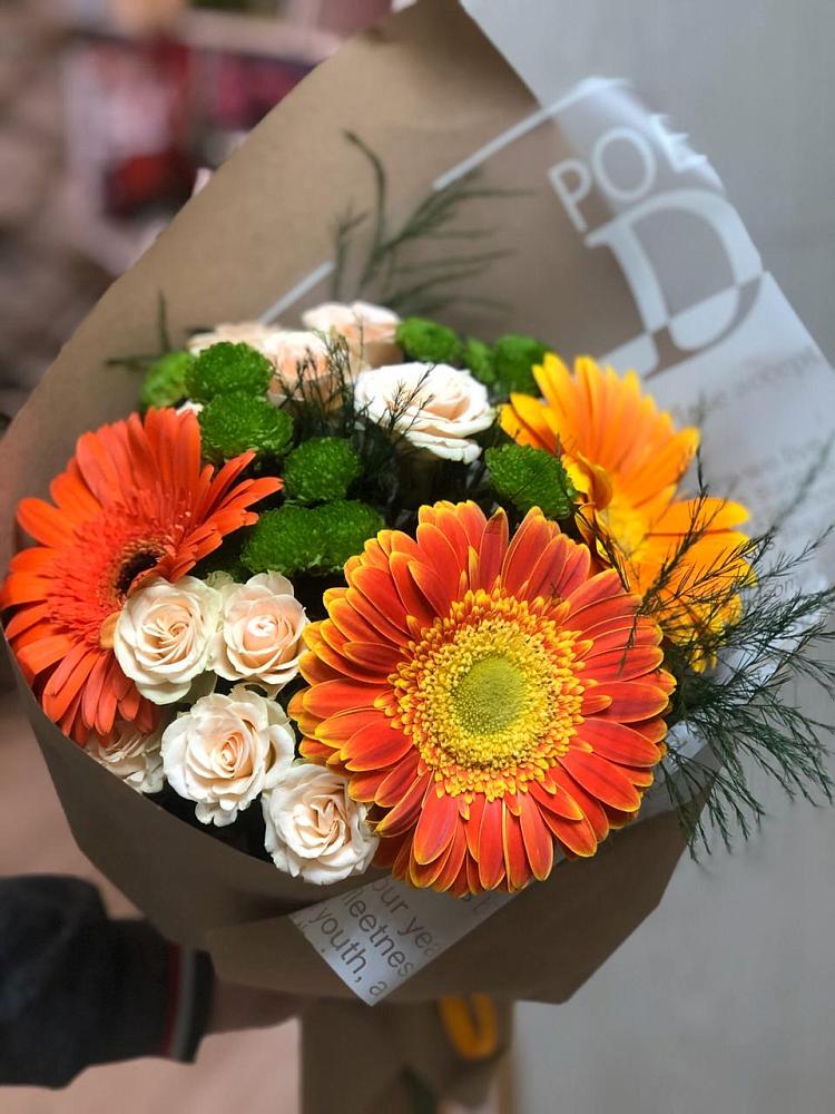 Букет цветов из: Герберы, Хризантемы и Розы в Дмитриевке