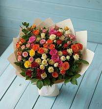 Букет Микс из разноцветных кустовых роз в Дмитриевке